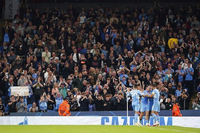 Pertandingan Manchester City di Etihad Stadium